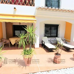 https://pueblo-del-parque-amplia-y-soleada-terraza-junto-al-mar.1costadelsol.com